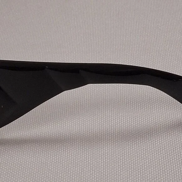 Gucci GG0811S Sunglasses (53-21-145)